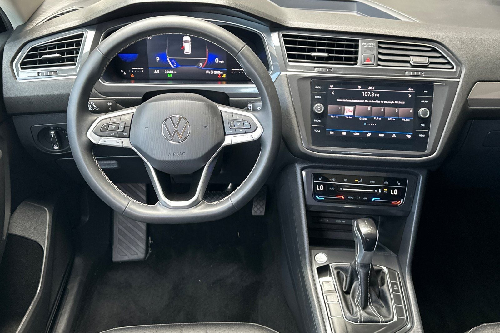 2023 Volkswagen Tiguan 2.0T SE