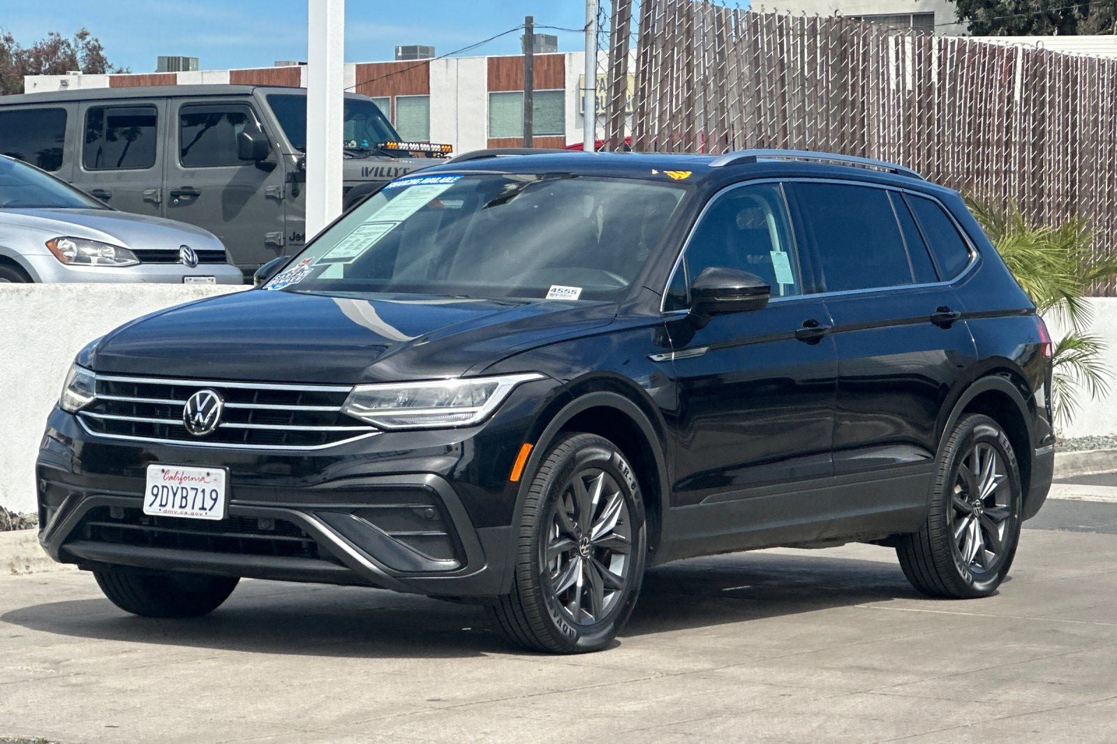2023 Volkswagen Tiguan 2.0T SE