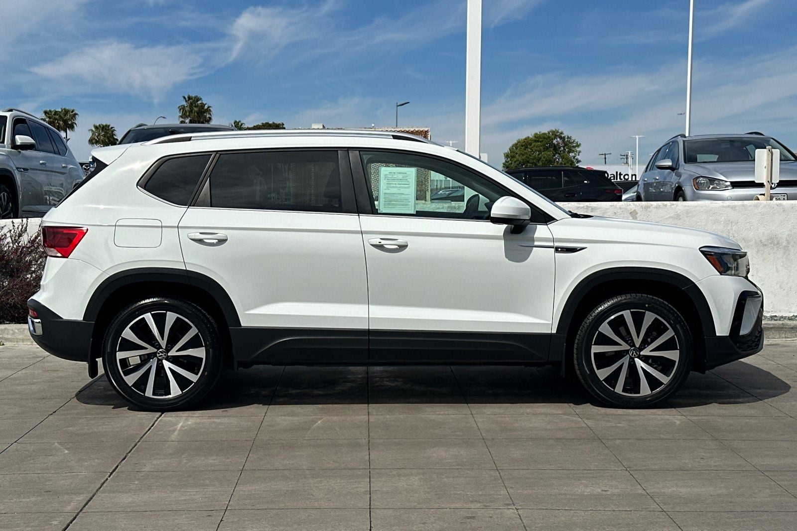 2023 Volkswagen Taos 1.5T SE