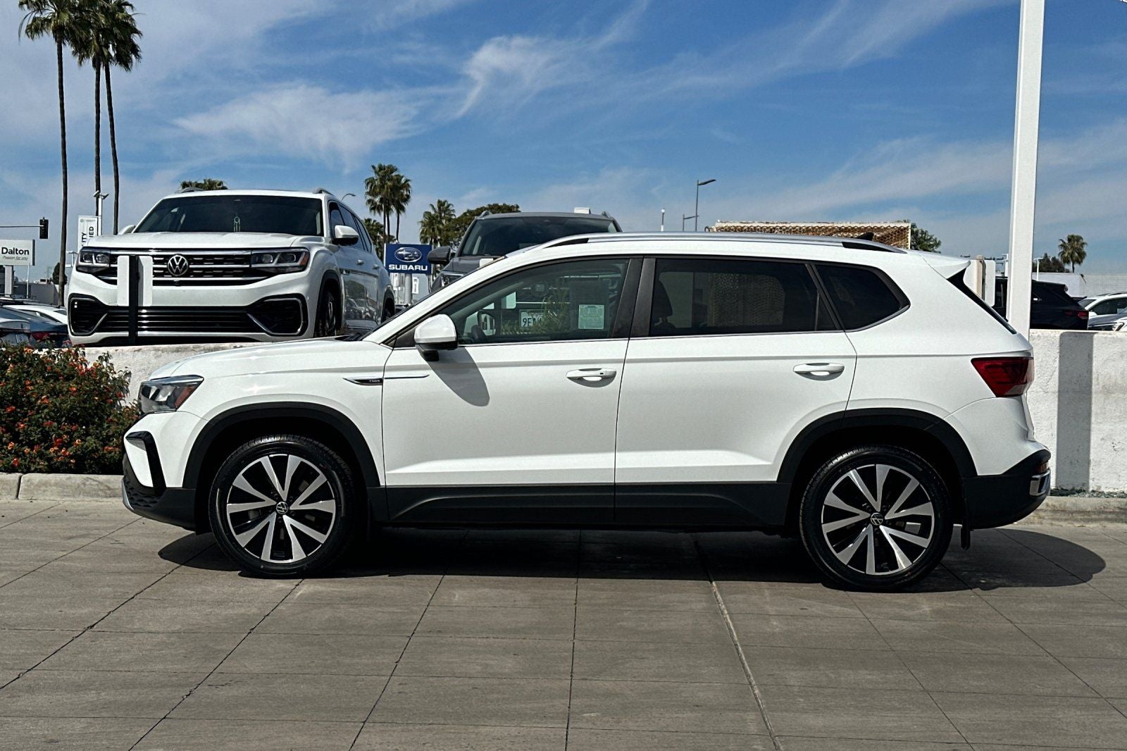2023 Volkswagen Taos 1.5T SE