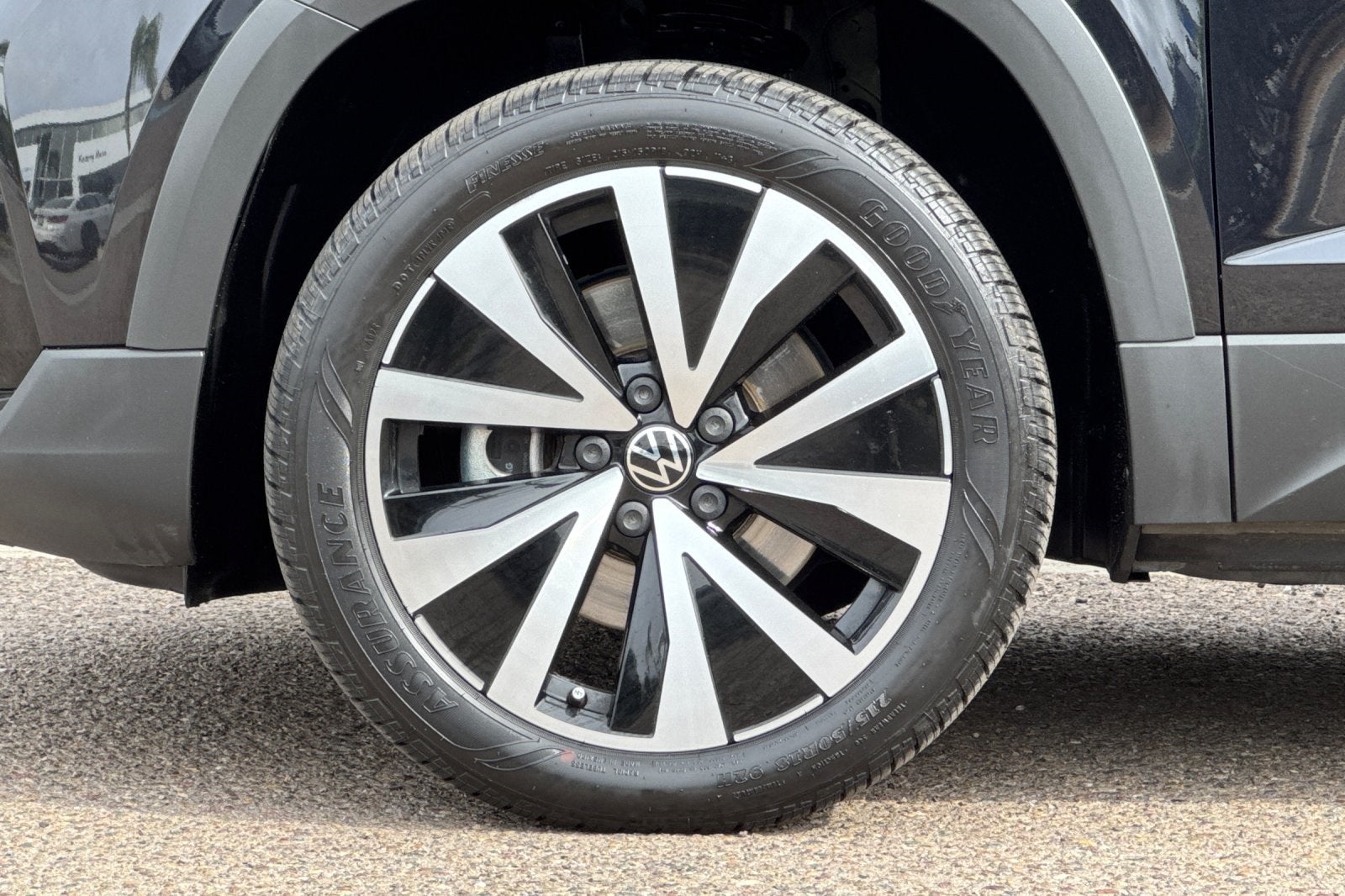 2023 Volkswagen Taos 1.5T SE