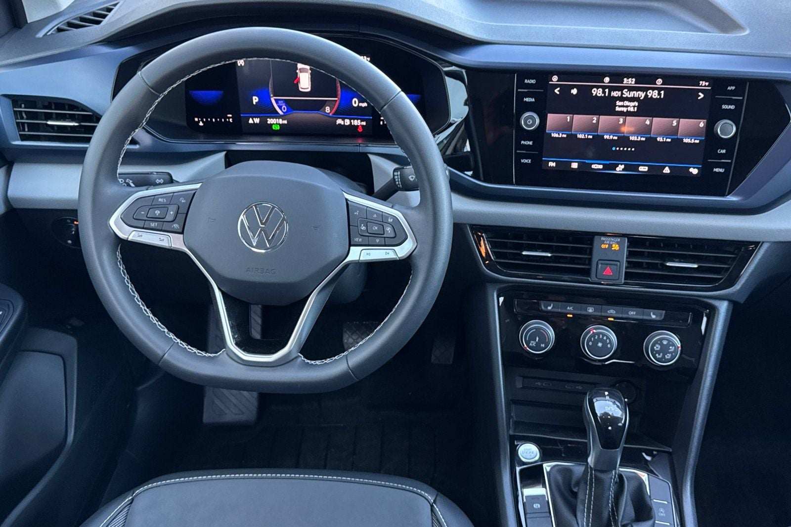 2023 Volkswagen Taos 1.5T SE