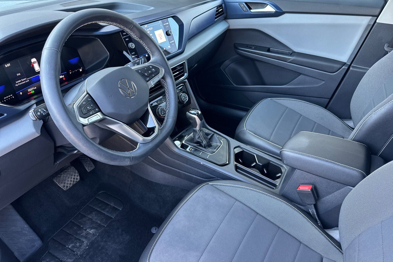 2023 Volkswagen Taos 1.5T SE