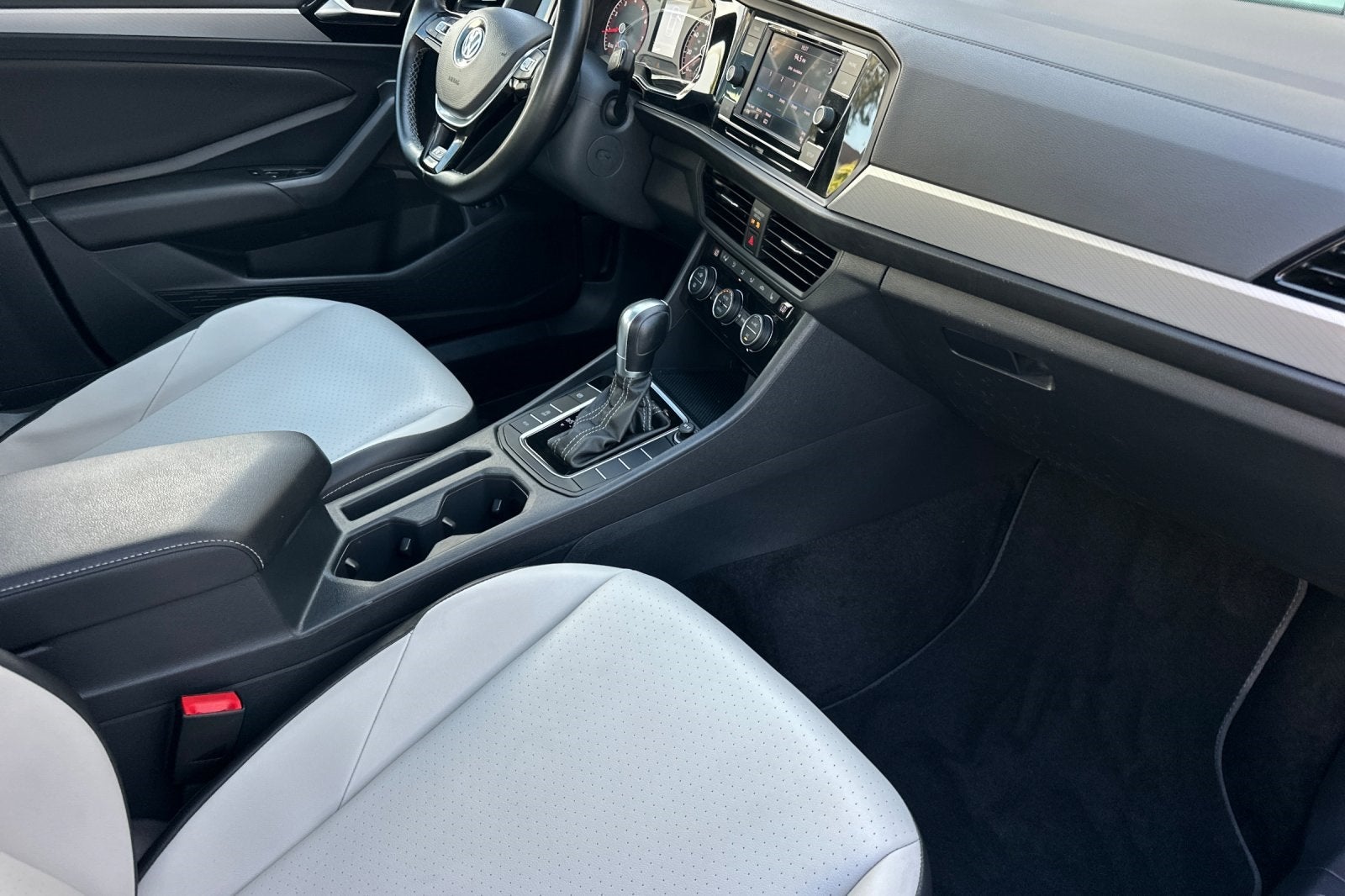 2019 Volkswagen Jetta R-Line