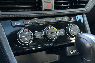 2019 Volkswagen Jetta R-Line