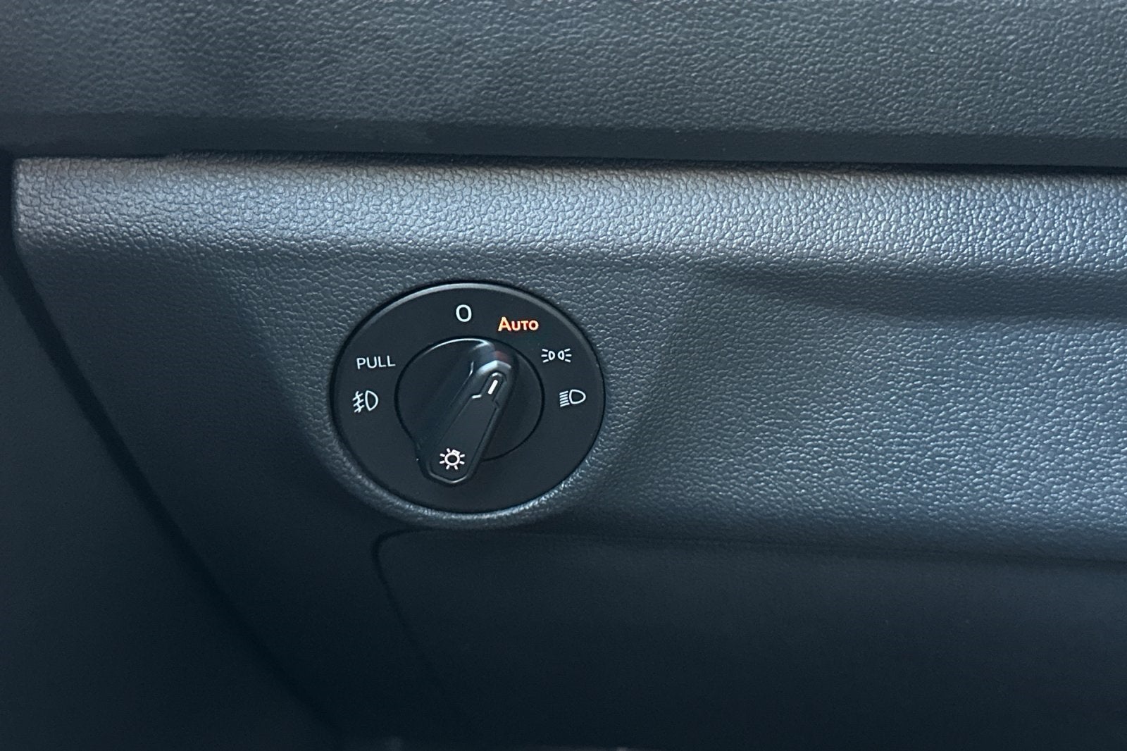 2019 Volkswagen Jetta R-Line