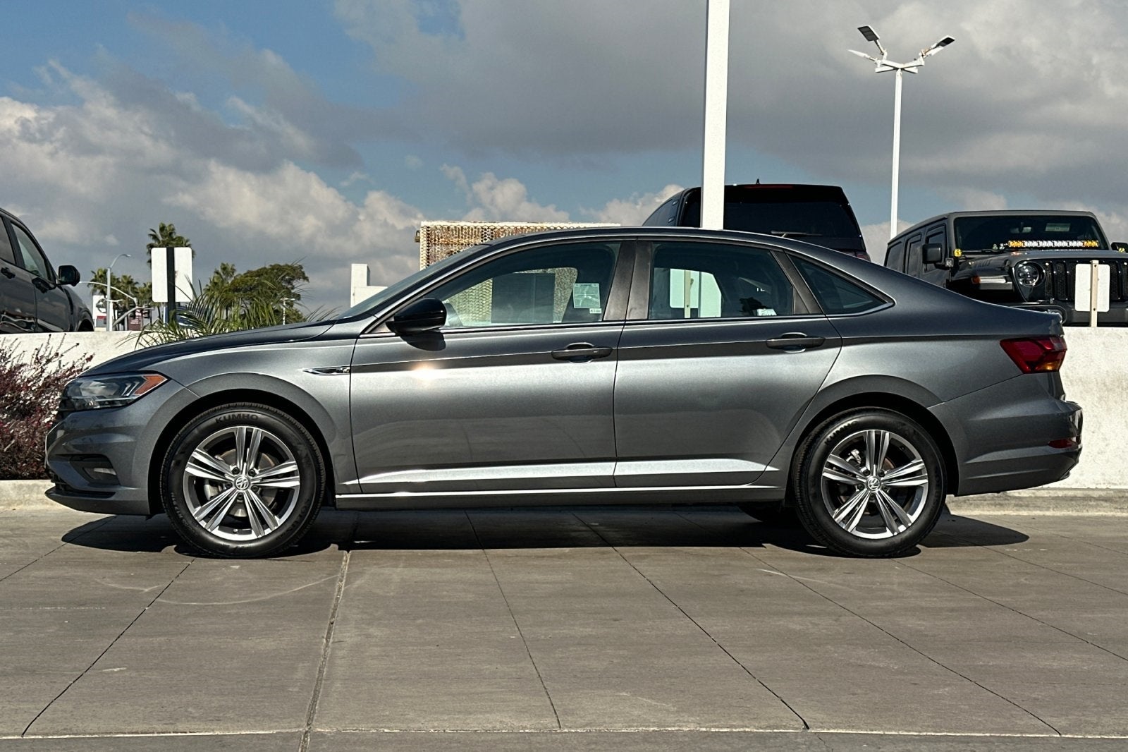 2019 Volkswagen Jetta R-Line