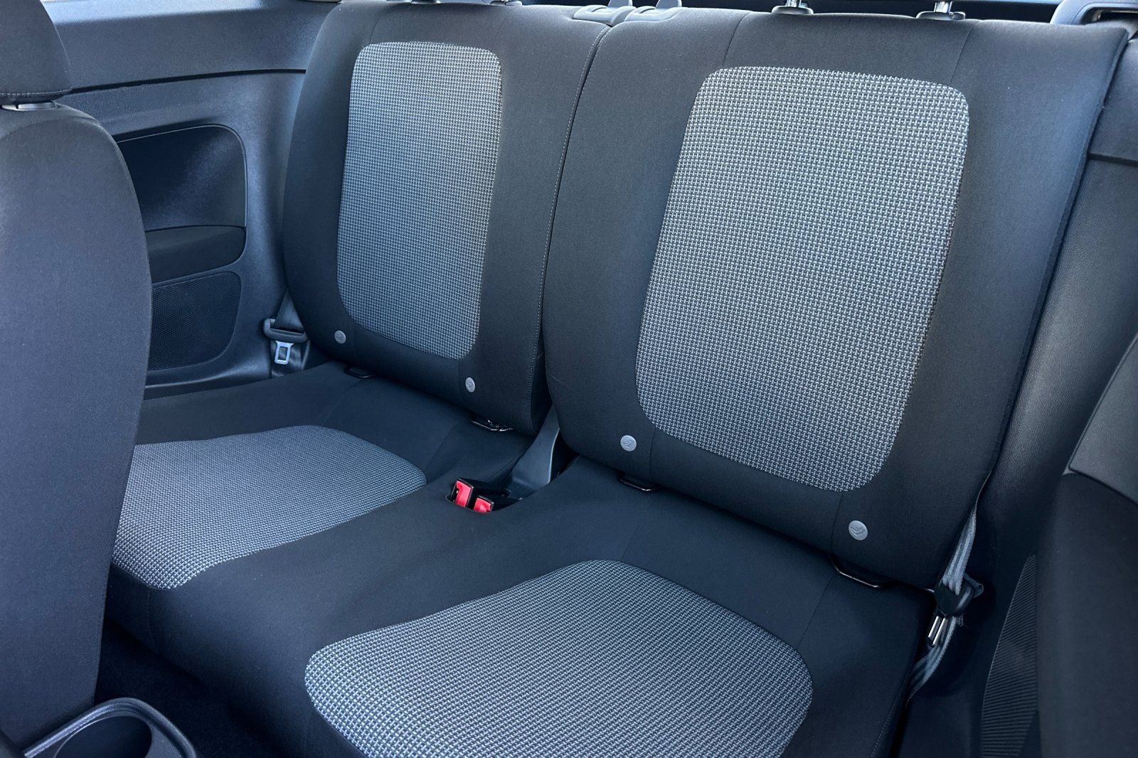 2018 Volkswagen Beetle 2.0T S