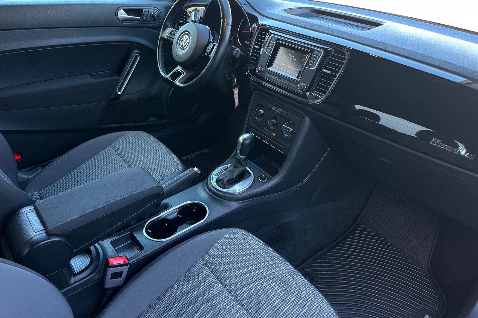 2018 Volkswagen Beetle 2.0T S