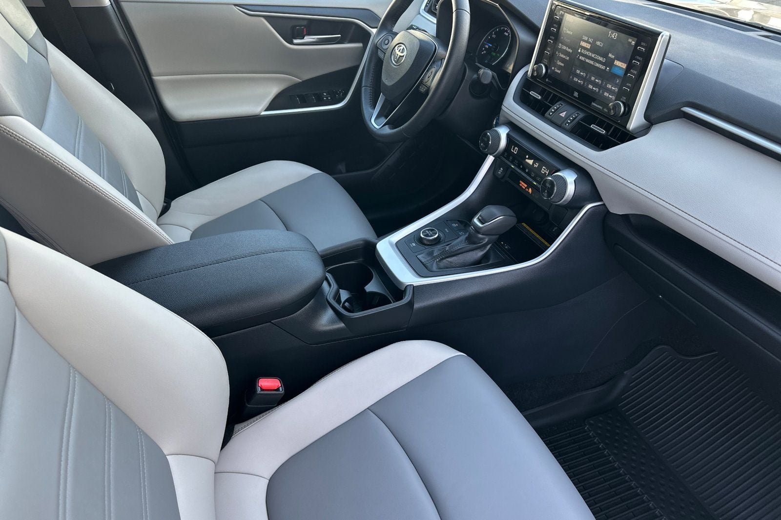 2021 Toyota RAV4 Hybrid XLE Premium