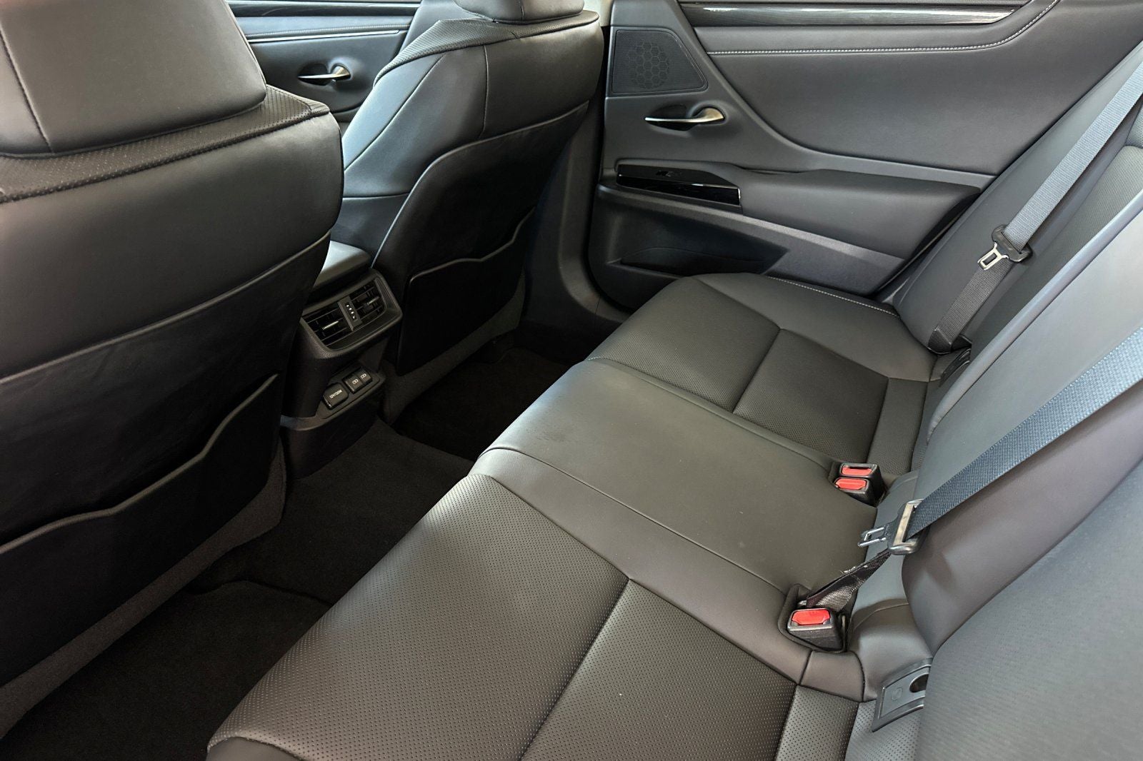 2022 Lexus ES 350