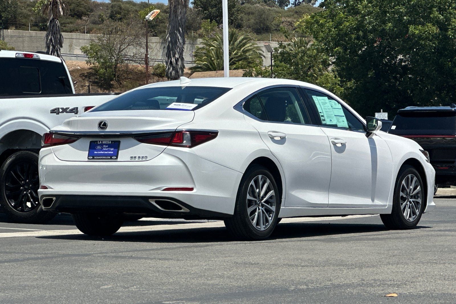 2022 Lexus ES 350