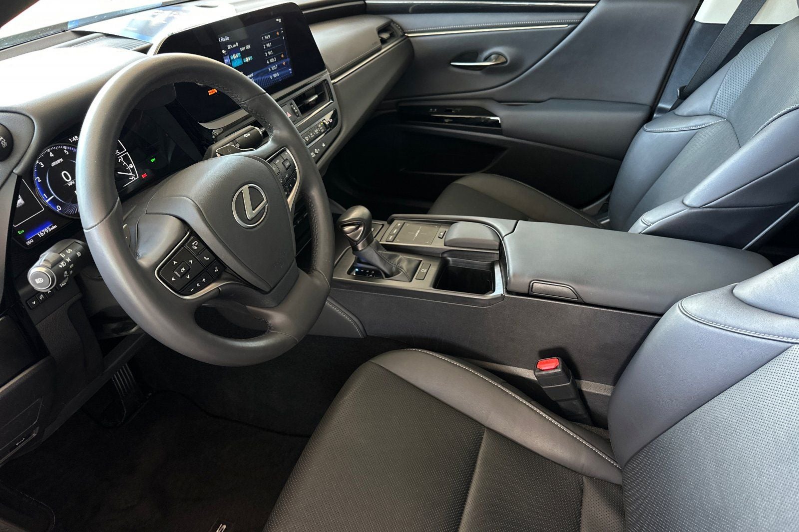 2022 Lexus ES 350
