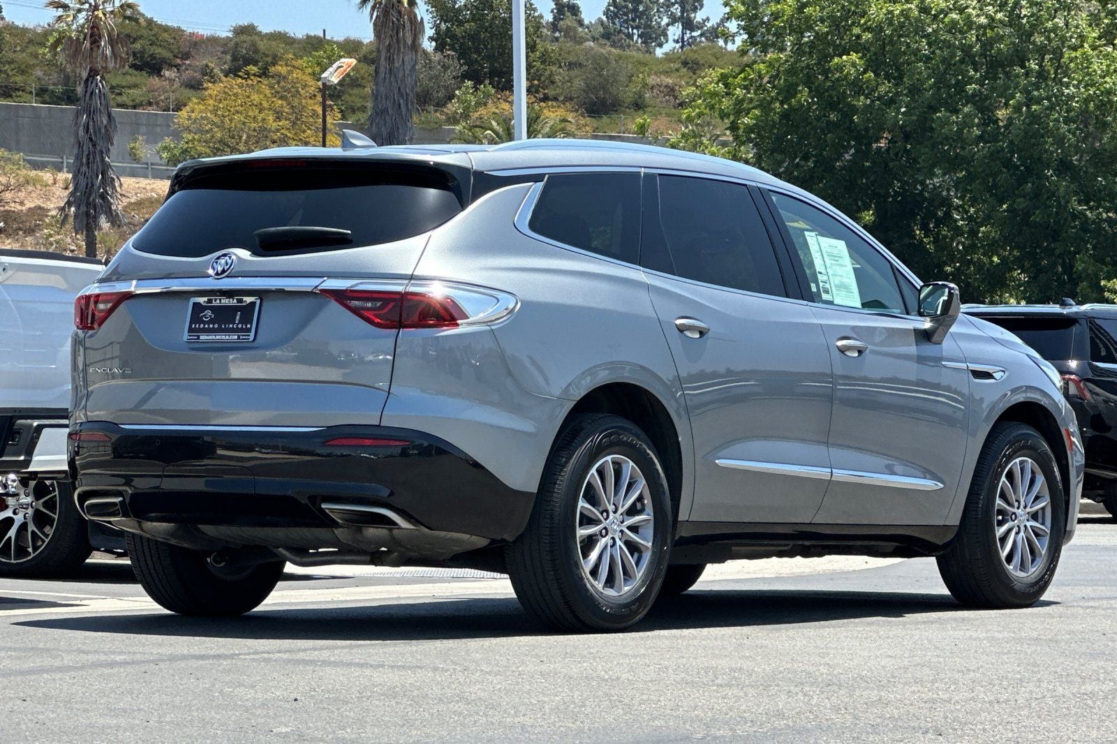 2023 Buick Enclave Essence