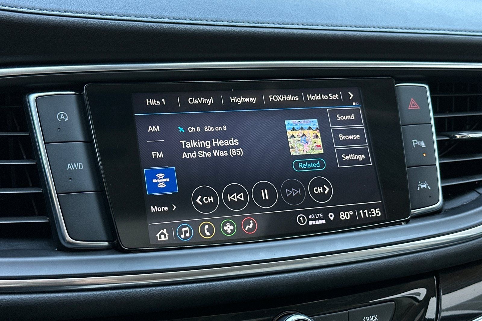 2023 Buick Enclave Essence