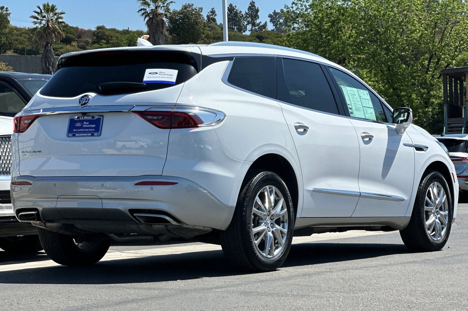 2023 Buick Enclave Essence