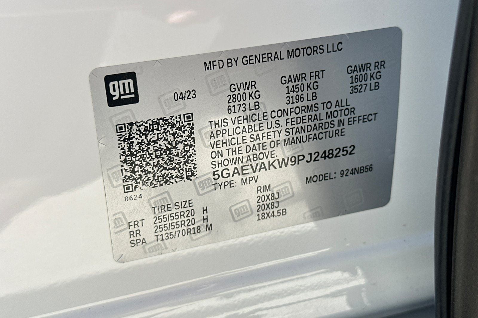 2023 Buick Enclave Essence
