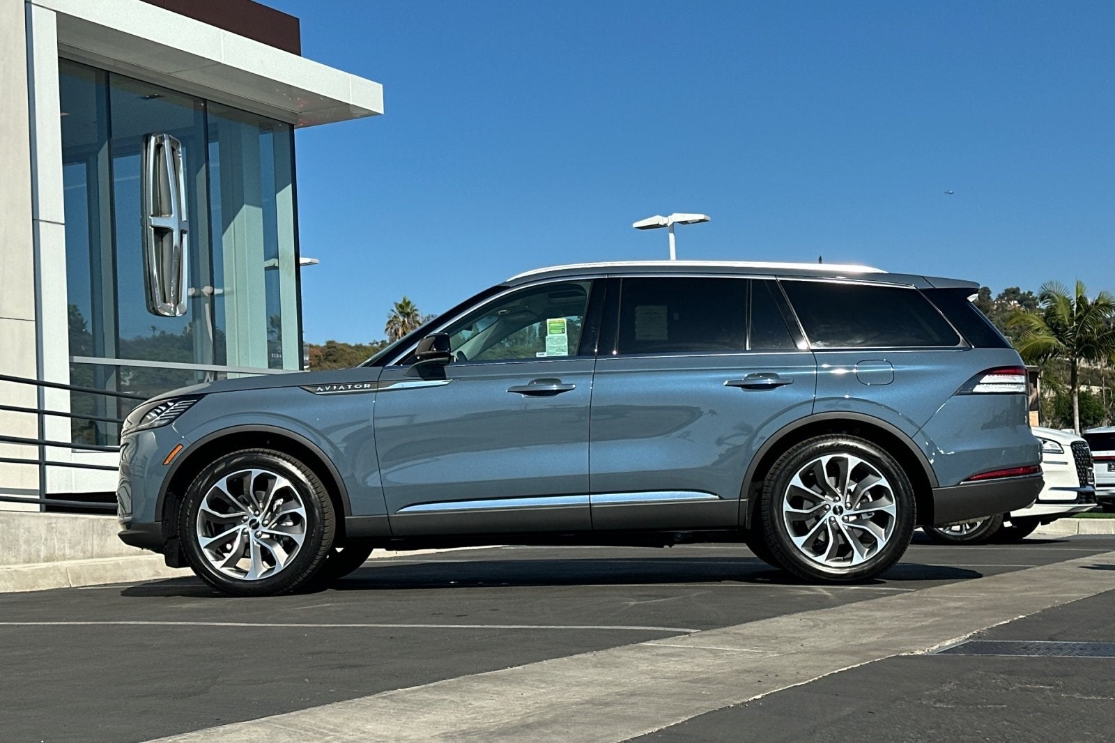 2025 Lincoln Aviator Premiere