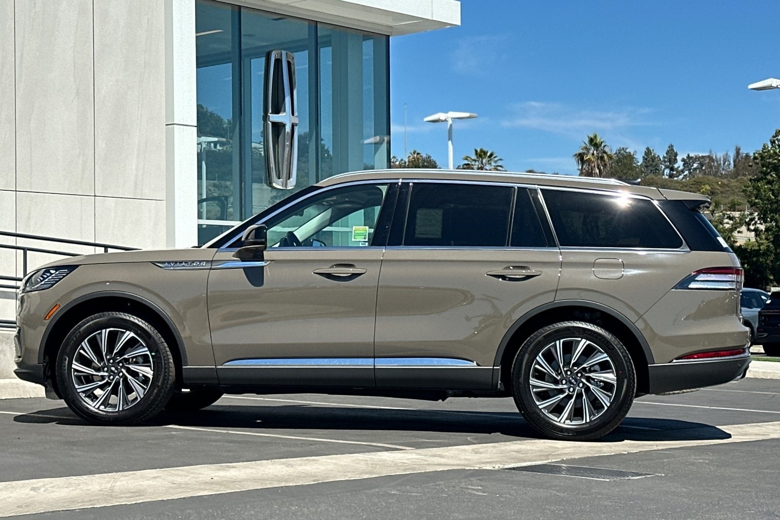 2025 Lincoln Aviator Premiere