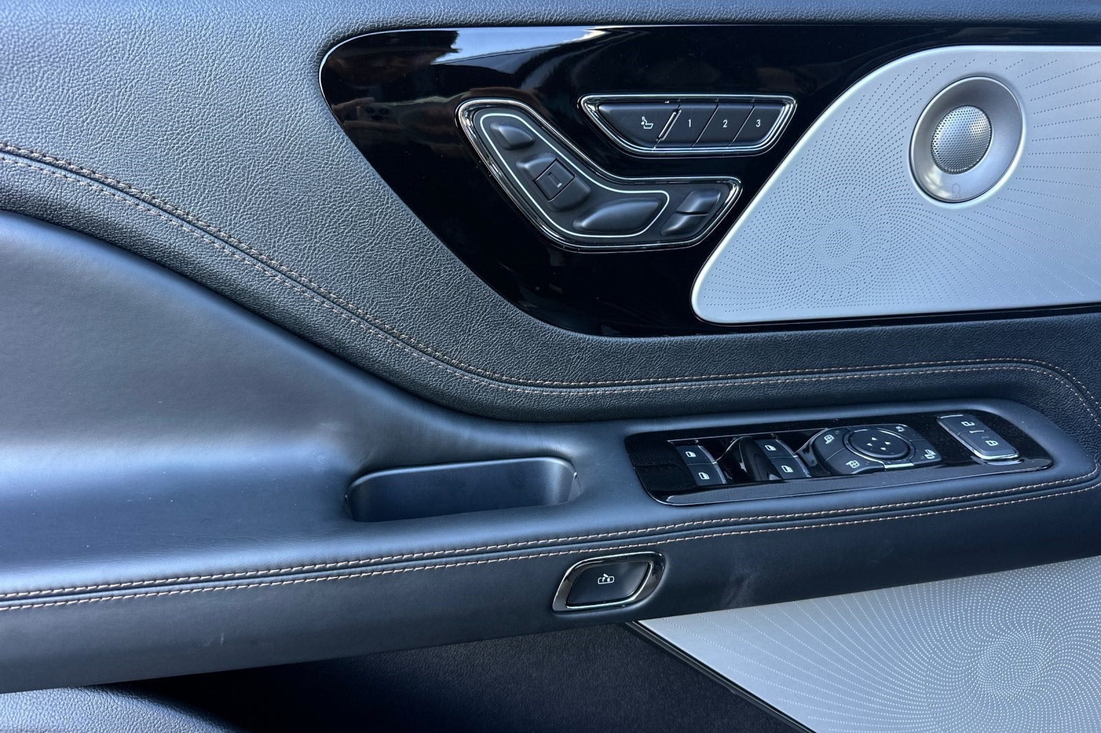 2026 Lincoln Aviator Black Label