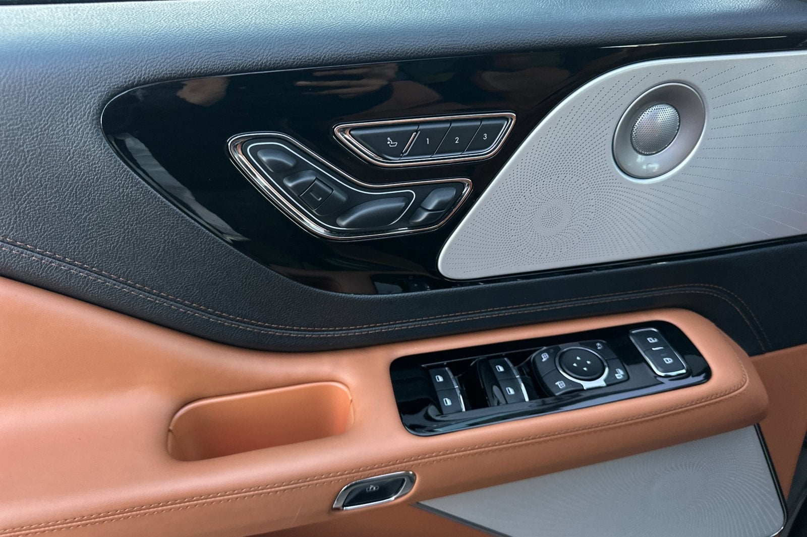 2025 Lincoln Aviator Black Label