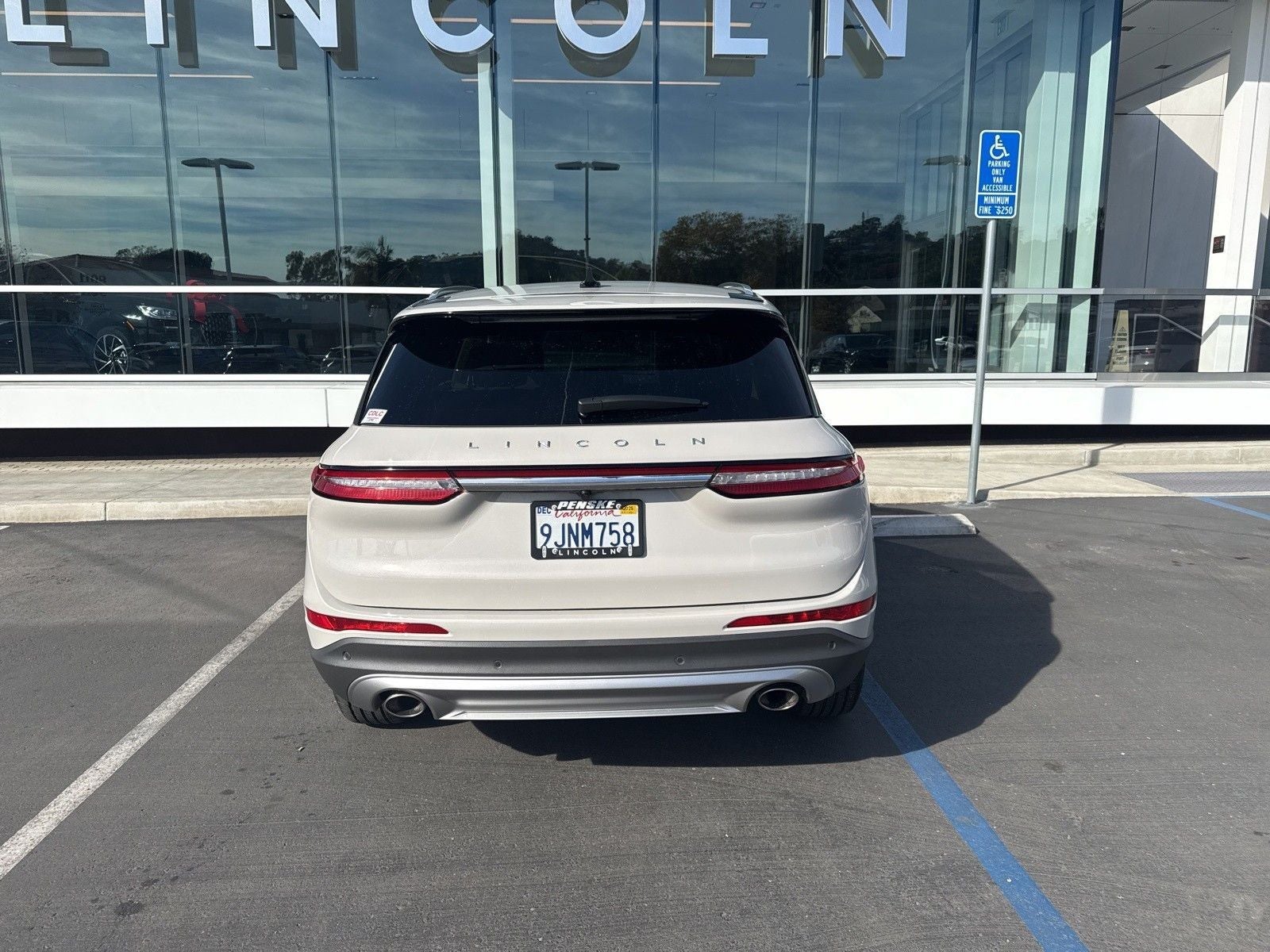 2022 Lincoln Corsair Standard