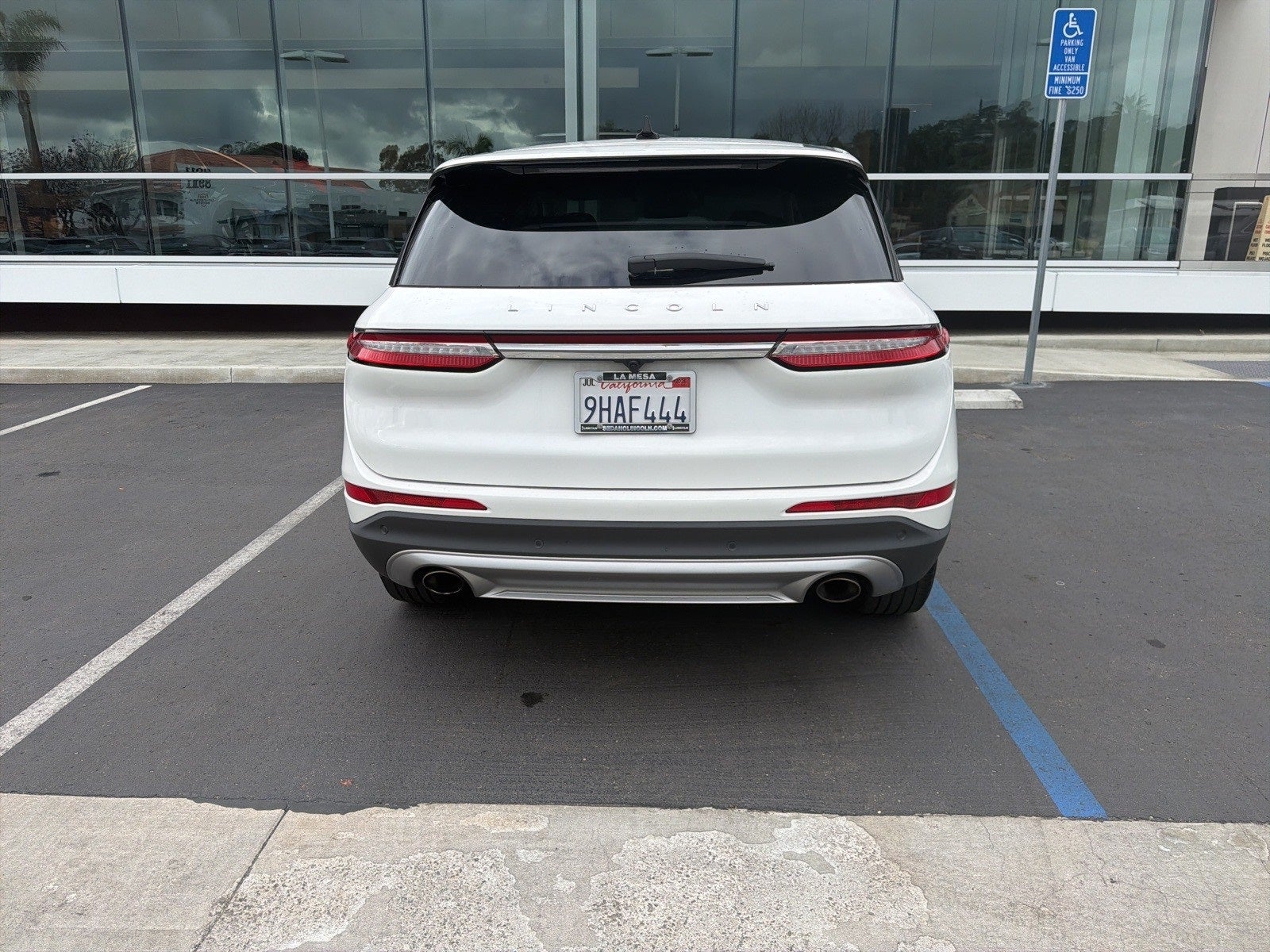 2023 Lincoln Corsair Standard