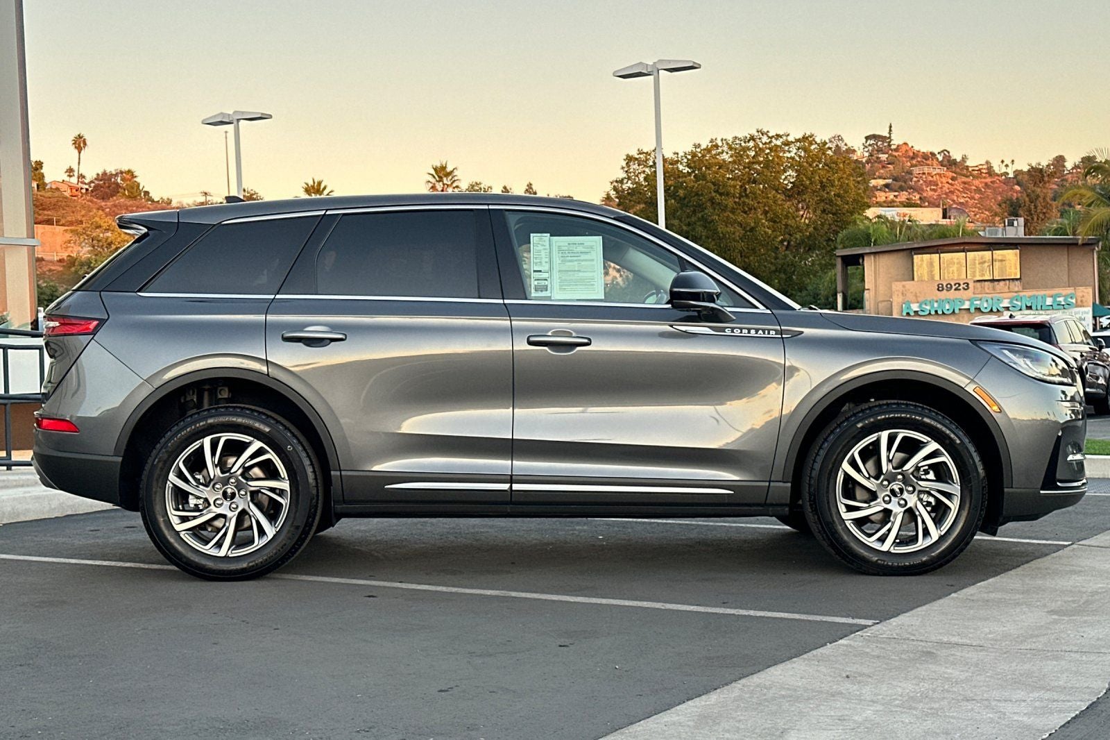 2023 Lincoln Corsair Standard