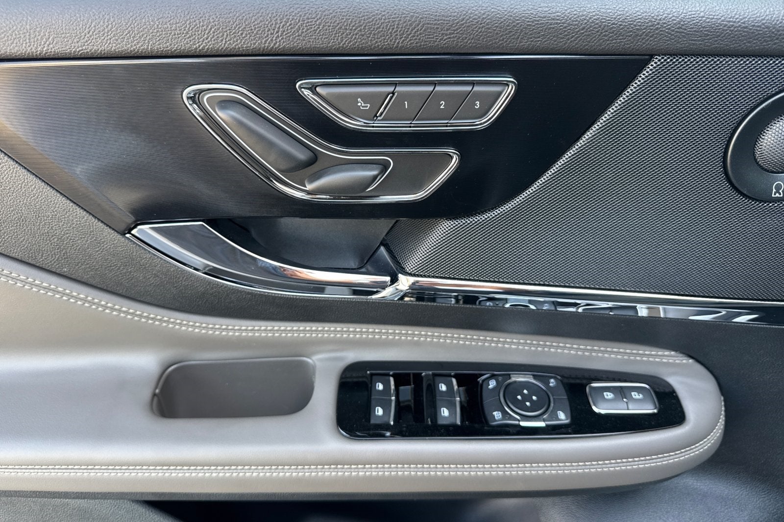 2025 Lincoln Corsair Reserve