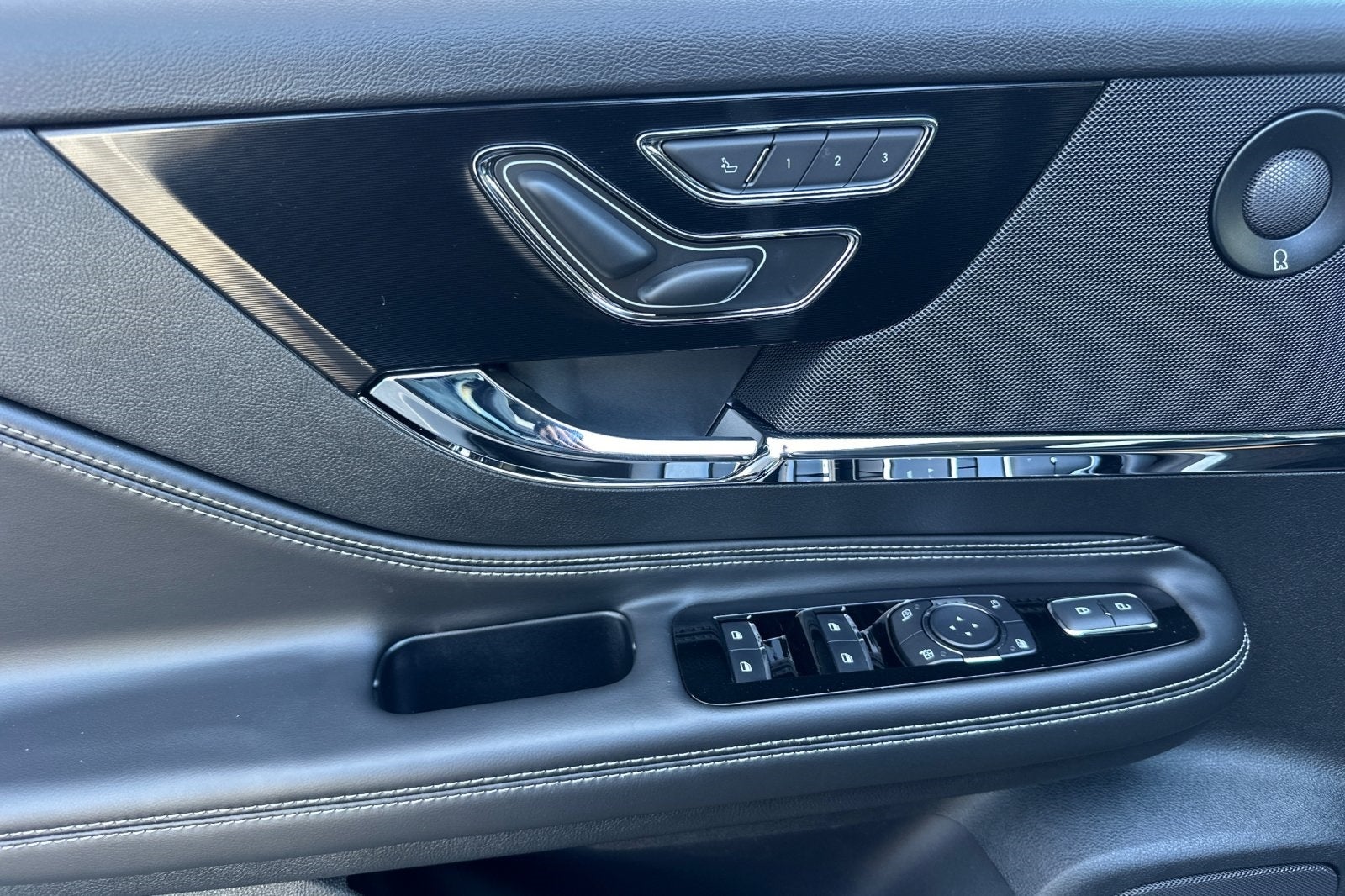 2025 Lincoln Corsair Reserve