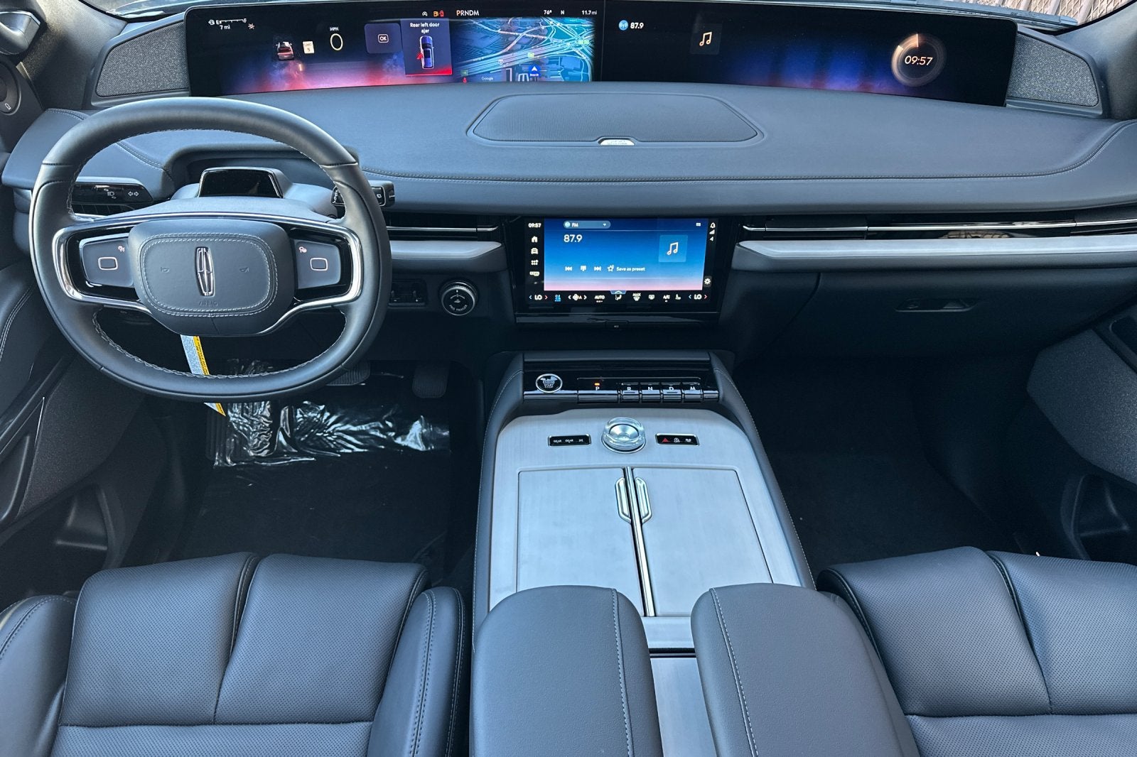 2027 Lincoln Navigator Reserve