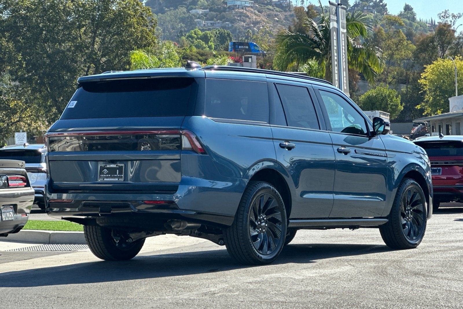 2027 Lincoln Navigator Reserve