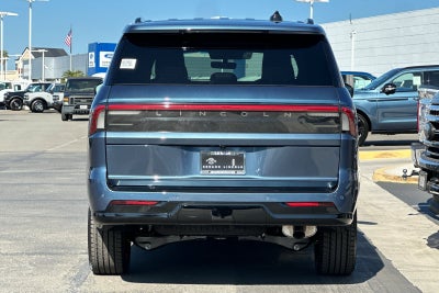 2027 Lincoln Navigator Reserve