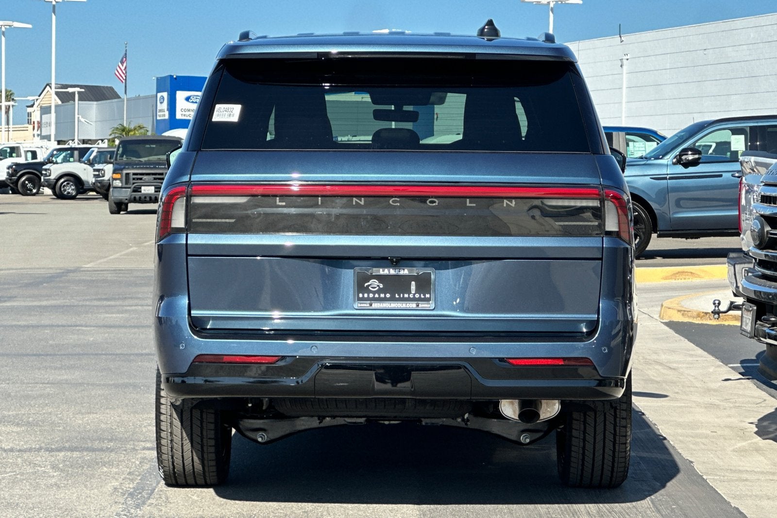 2027 Lincoln Navigator Reserve