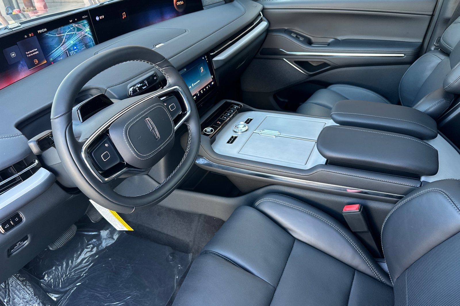 2027 Lincoln Navigator Reserve