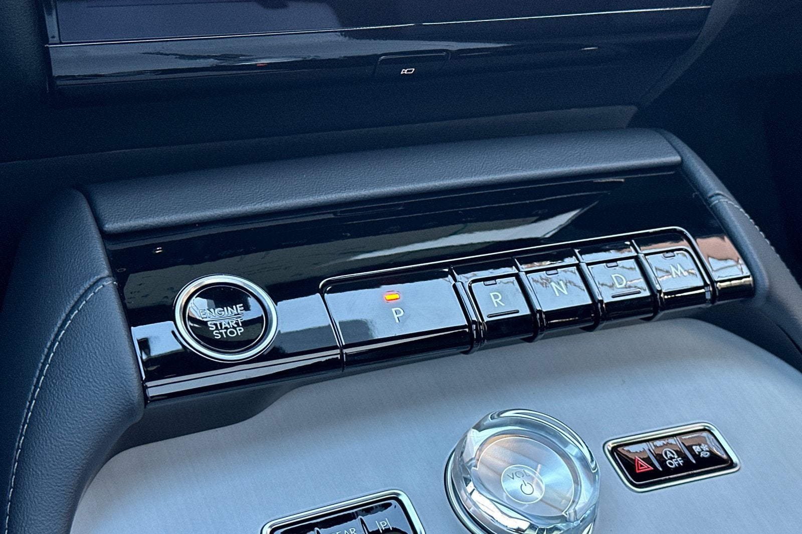 2027 Lincoln Navigator Reserve