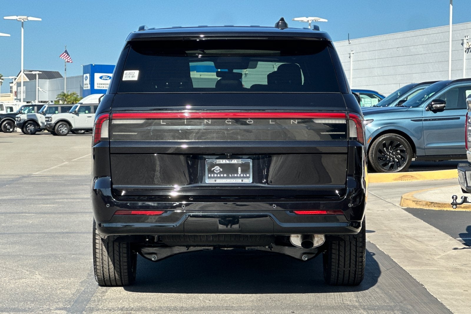 2027 Lincoln Navigator Reserve