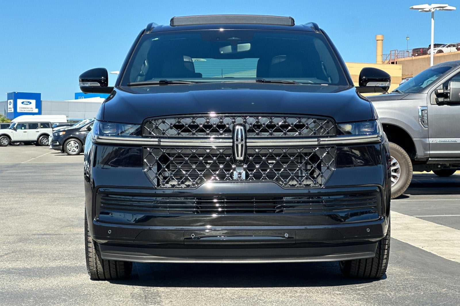 2027 Lincoln Navigator Reserve