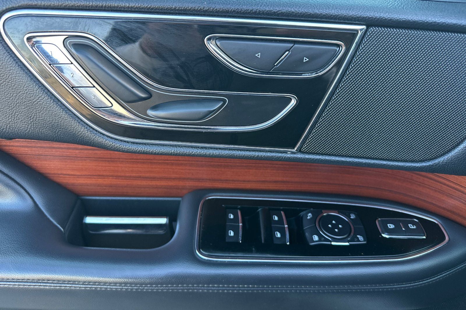 2024 Lincoln Navigator Premiere