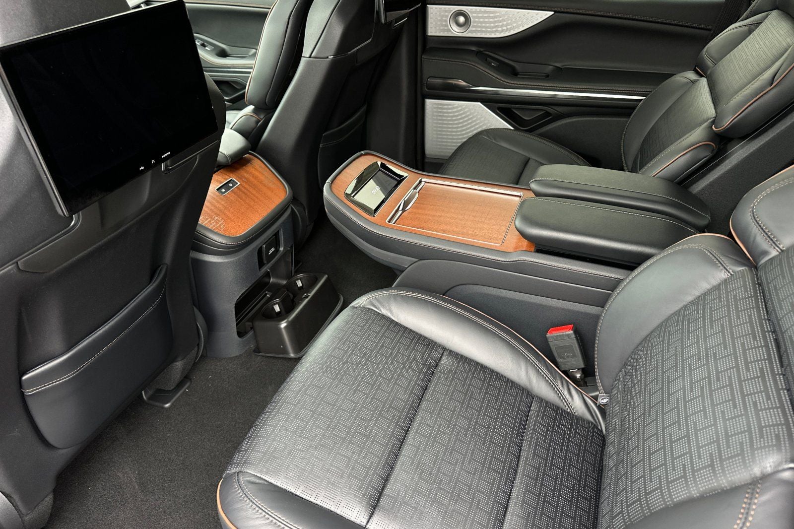 2025 Lincoln Navigator Black Label