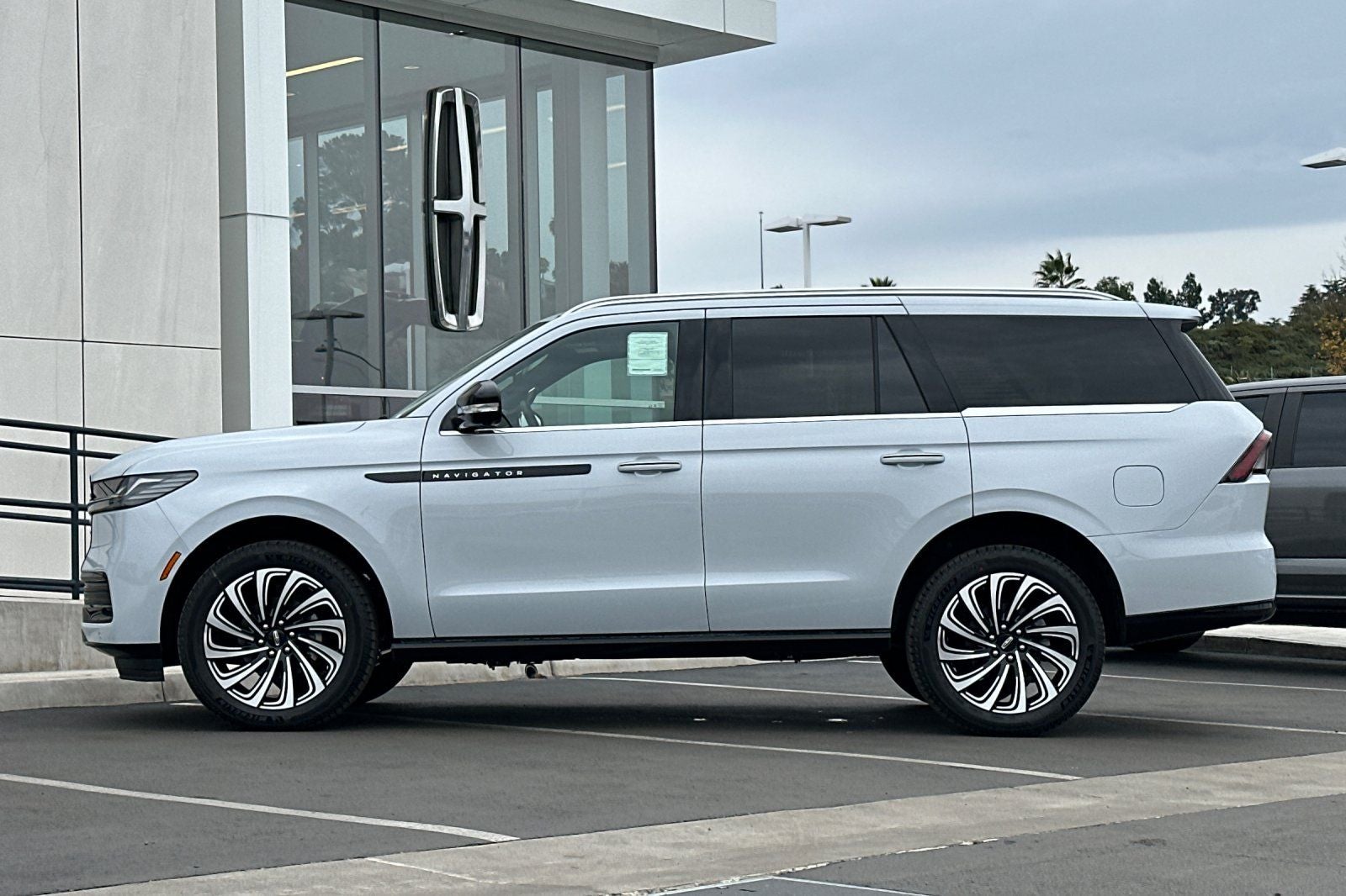 2025 Lincoln Navigator Black Label
