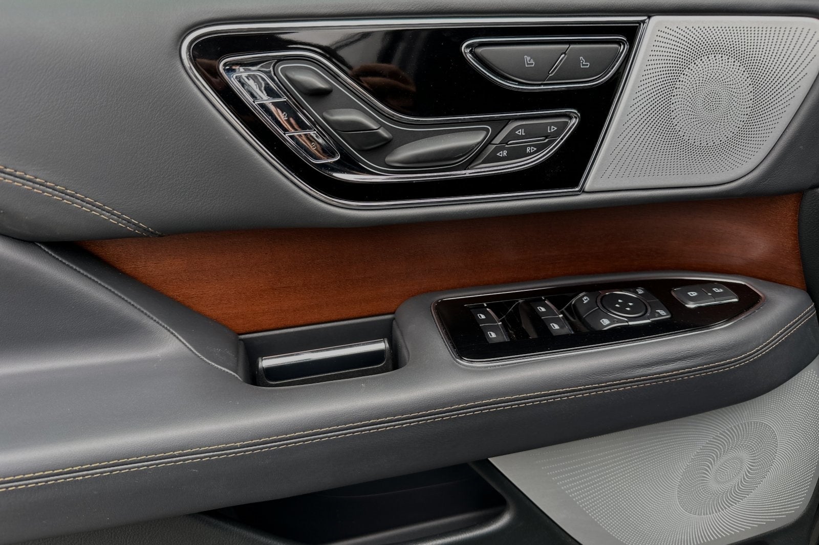 2024 Lincoln Navigator Black Label