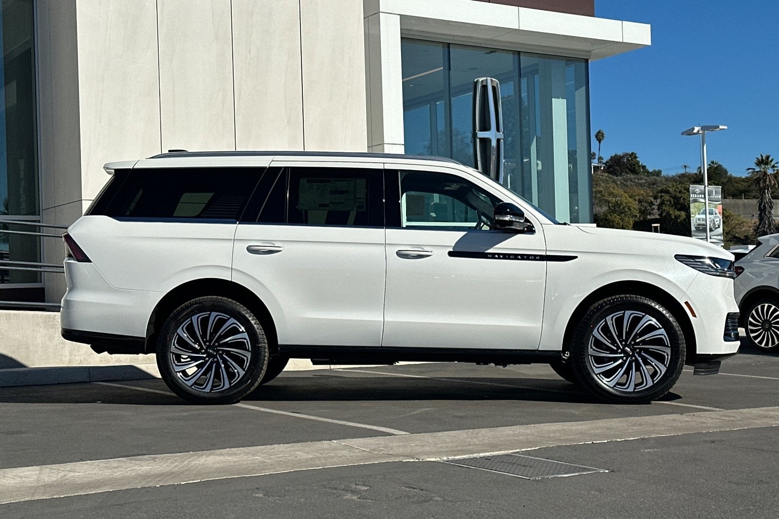 2025 Lincoln Navigator Black Label