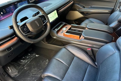 2025 Lincoln Navigator Black Label