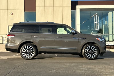 2022 Lincoln Navigator Black Label