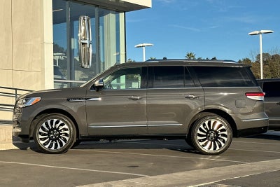 2022 Lincoln Navigator Black Label