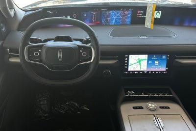 2027 Lincoln Navigator Premiere