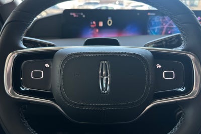 2027 Lincoln Navigator Premiere