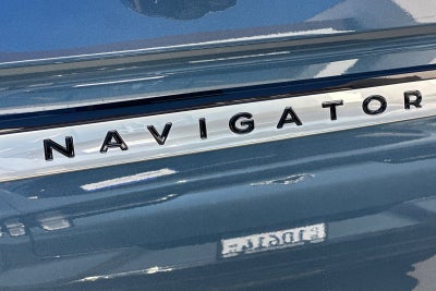 2027 Lincoln Navigator Premiere