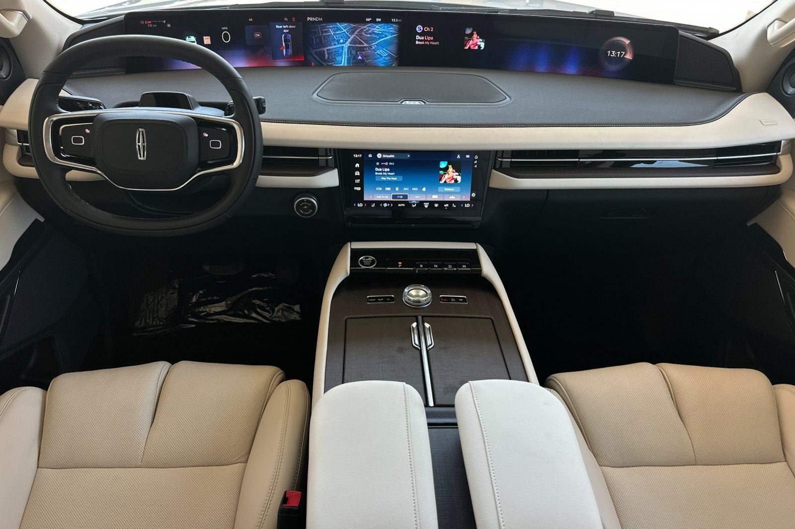 2027 Lincoln Navigator Premiere